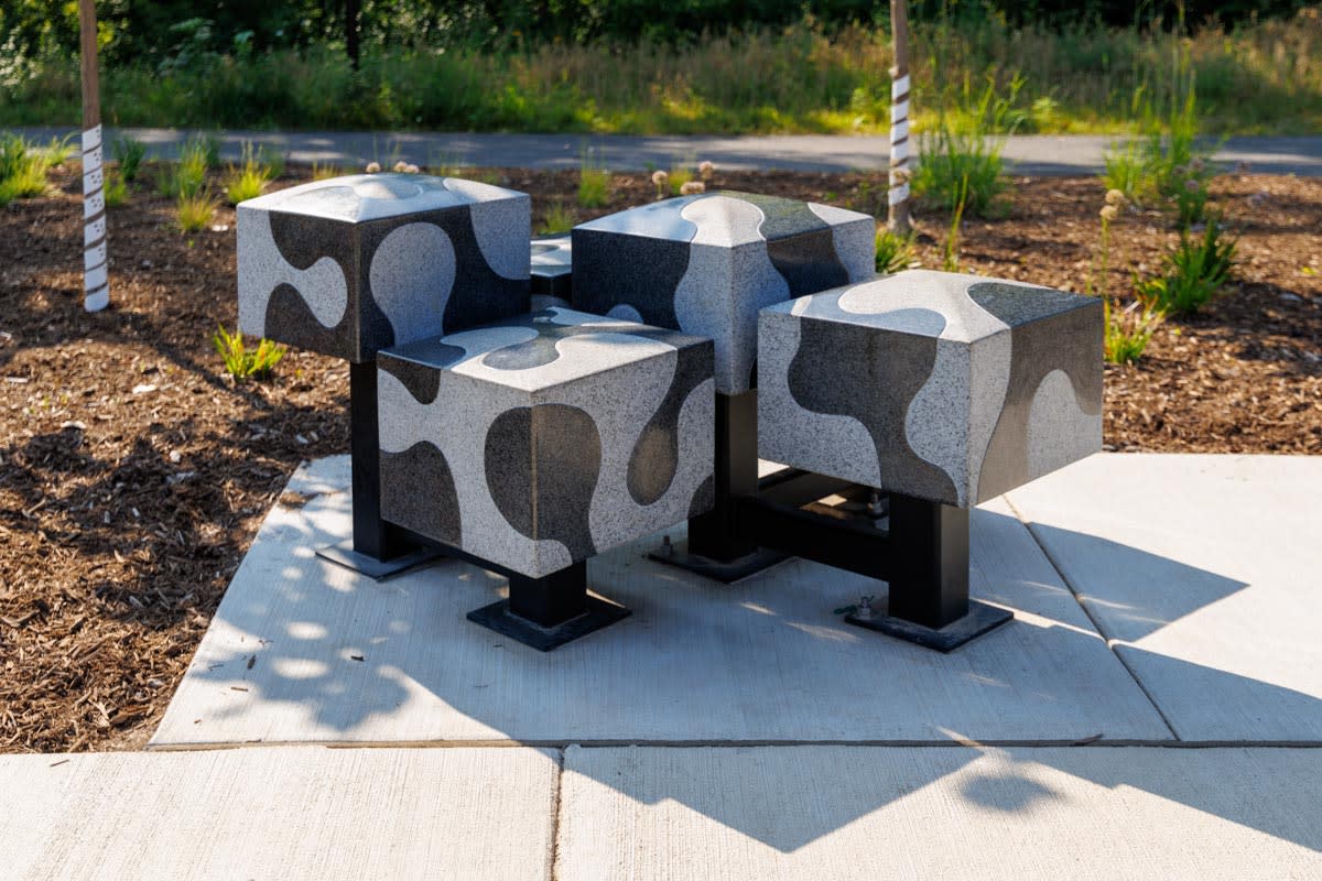 Cubic stone bench