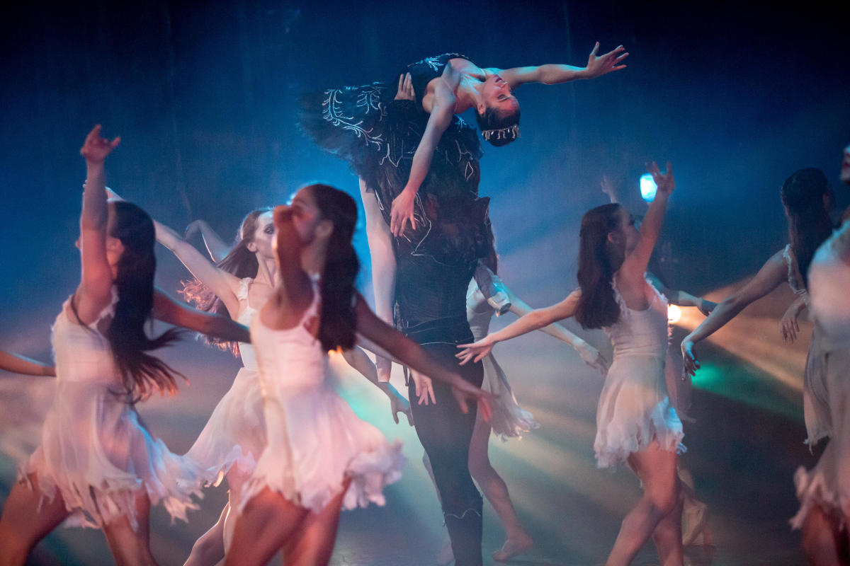 Milwaukee Ballet's Black Swan