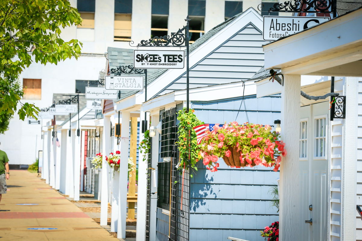 Western Market Chalets