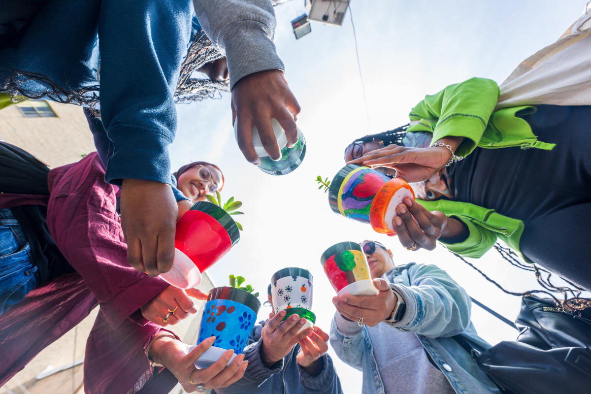 Youth holder planters