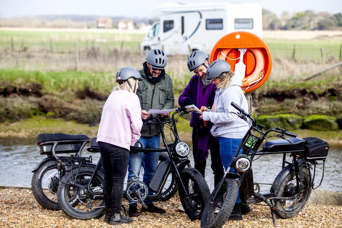 Jaunte-bikes pedal and puzzle
