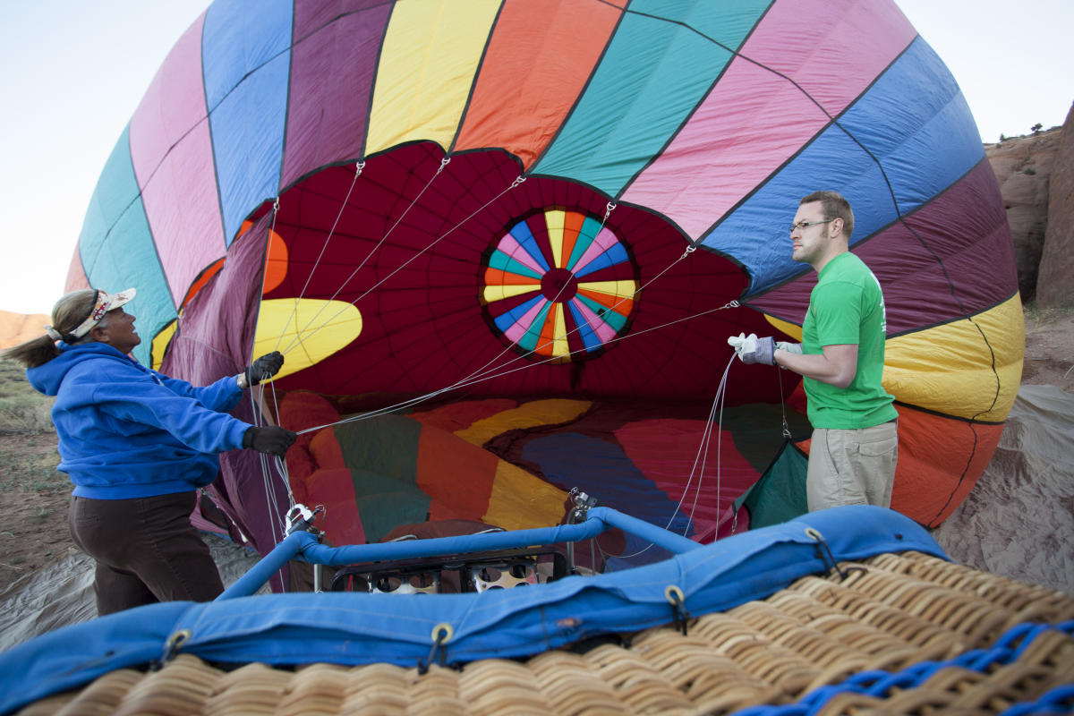 Gallup Ballooning at Red Rocks