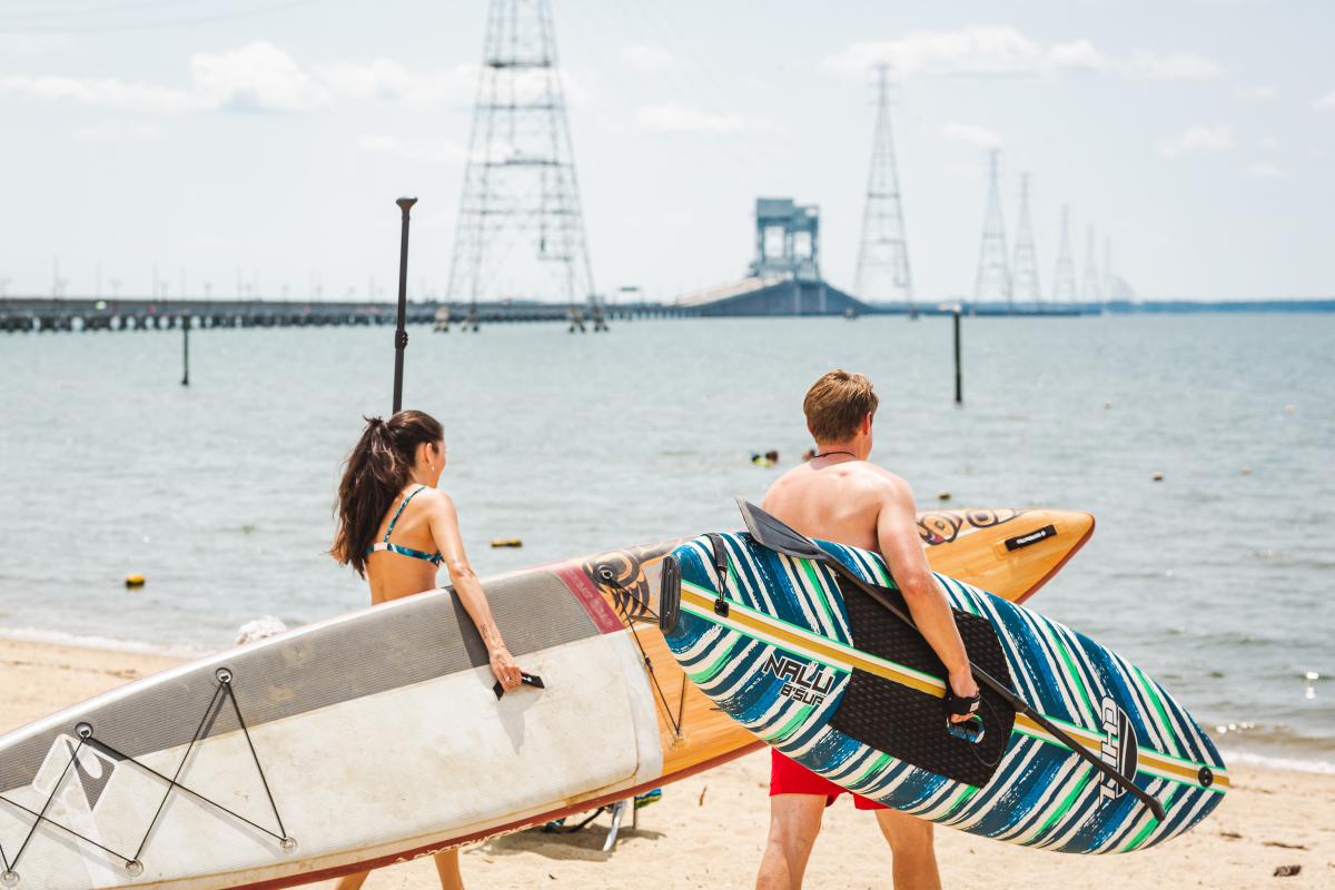 Huntington-Beach surfers