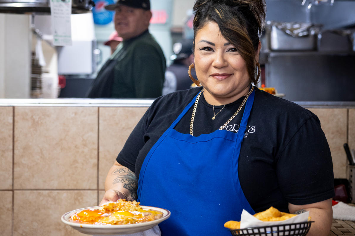 Jerry’s Cafe serves up New Mexico favorites in Gallup.