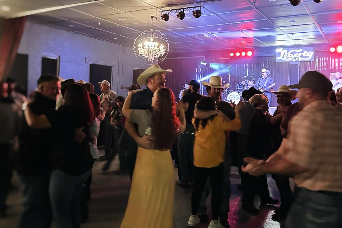 People dancing at The Liberty in Roswell.