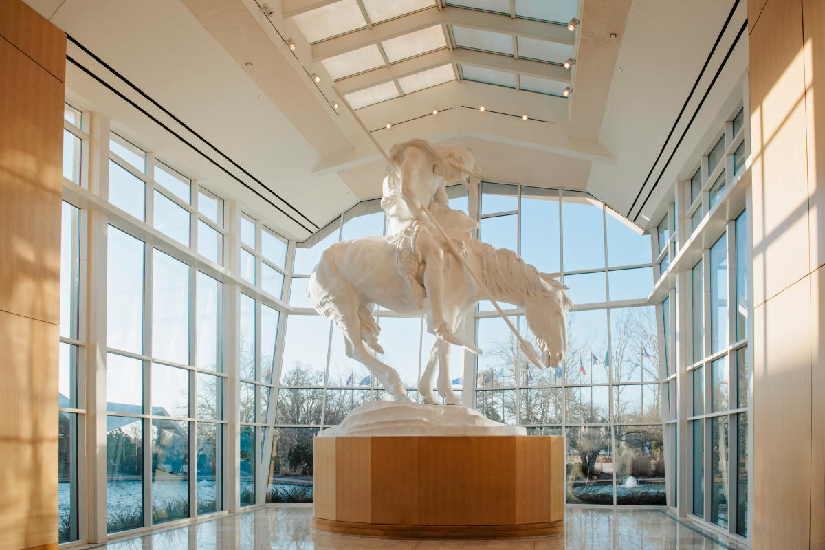 Statue at National Cowboy & Western Heritage Museum