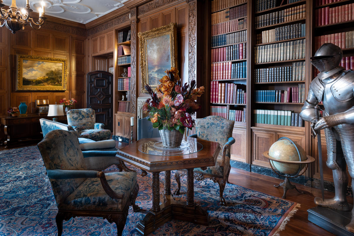 Rooms of Blooms Exhibit Paine Art Center and Gardens
