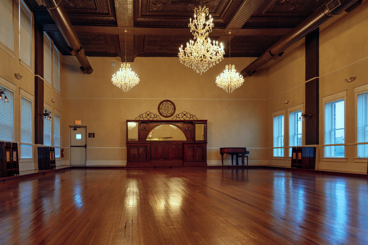 Grand Lodge on Fifth - Updated