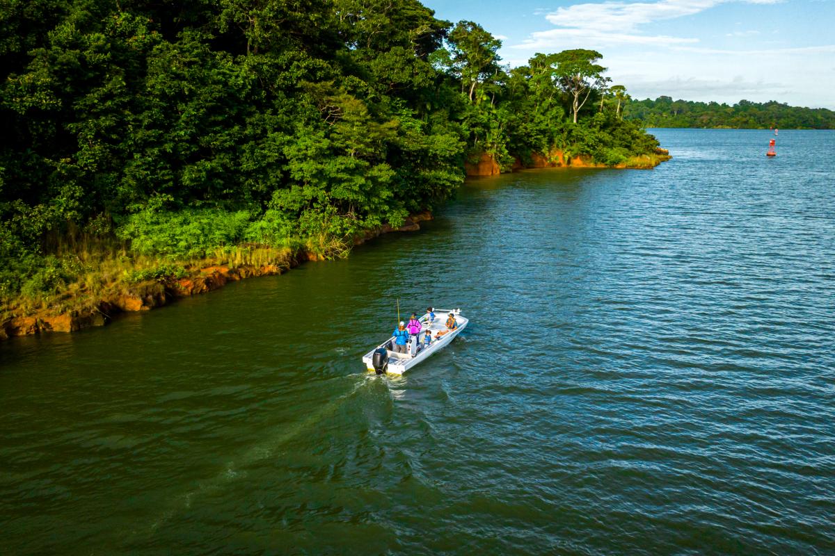 Group boating at Gatun Lake on a sunny day