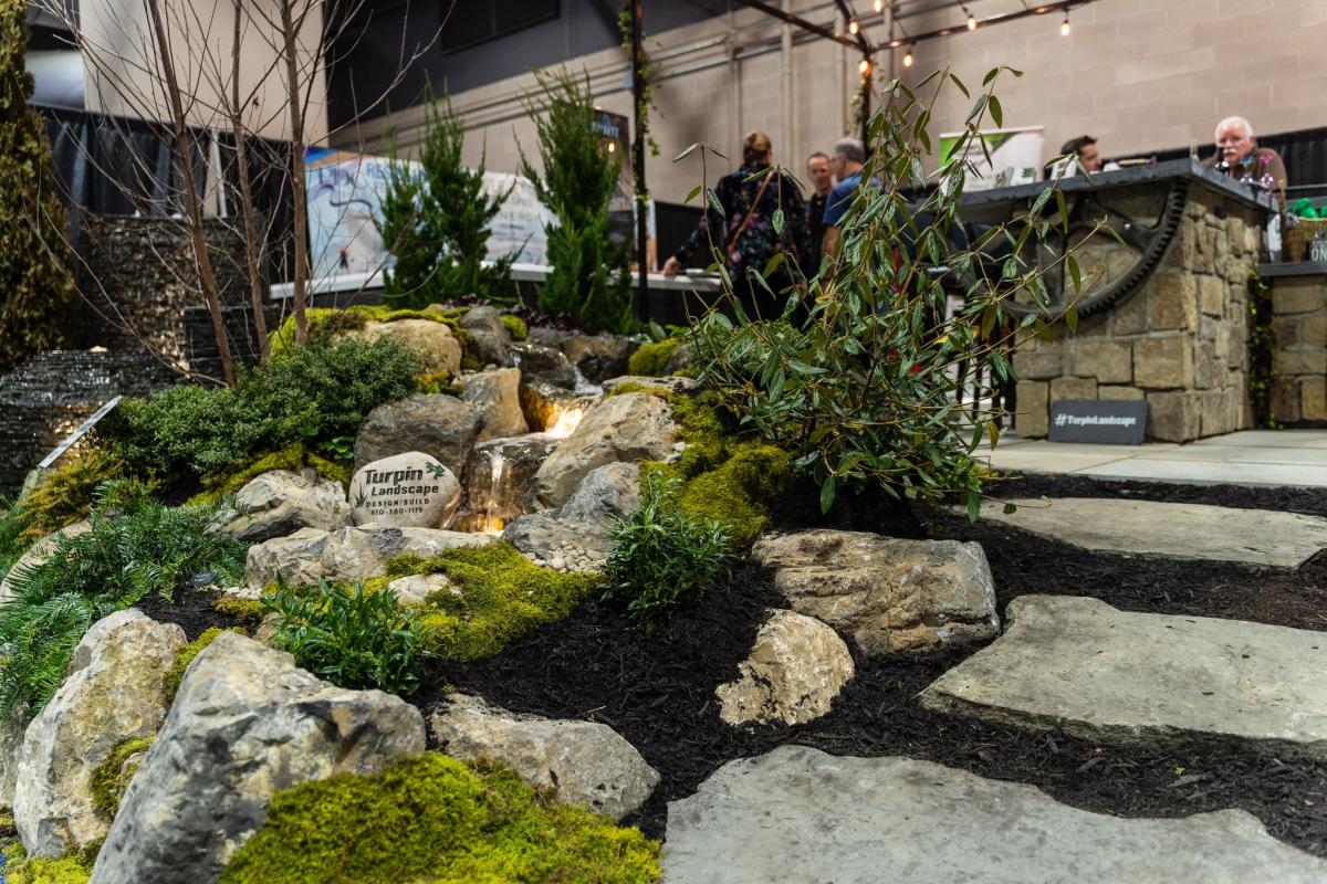 indoor garden at home and garden show