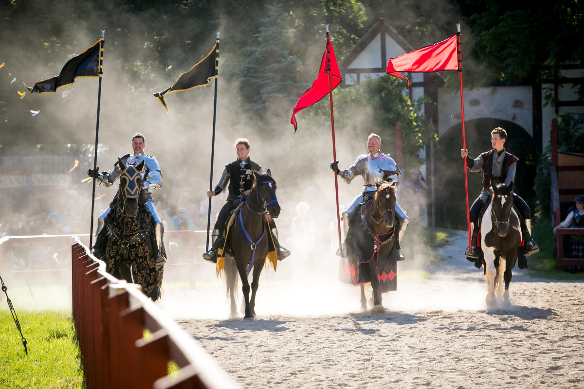 Bristol Renaissance Faire - 4 Riding Knights holding Flags