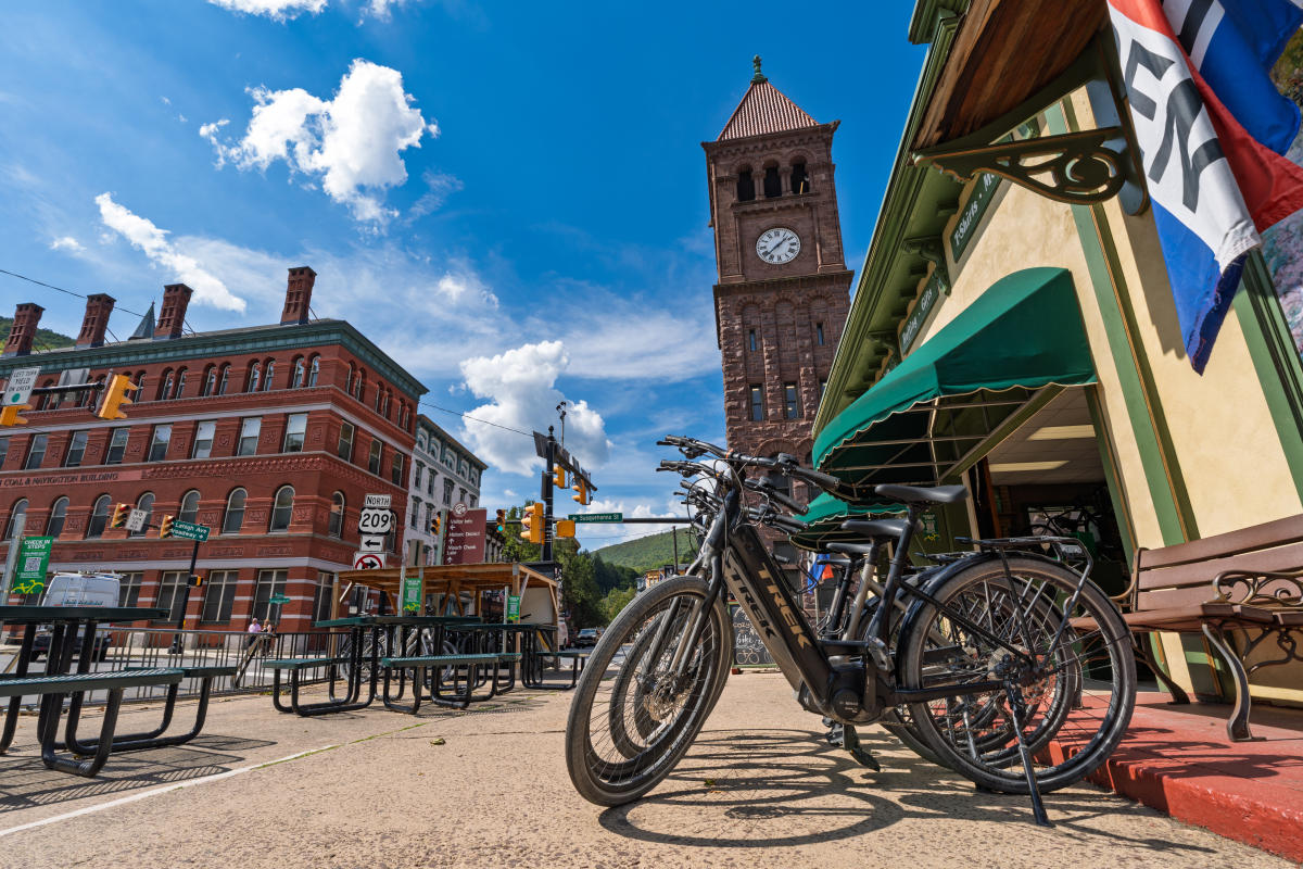 Storefront and street view in downtown Jim Thorpe PA