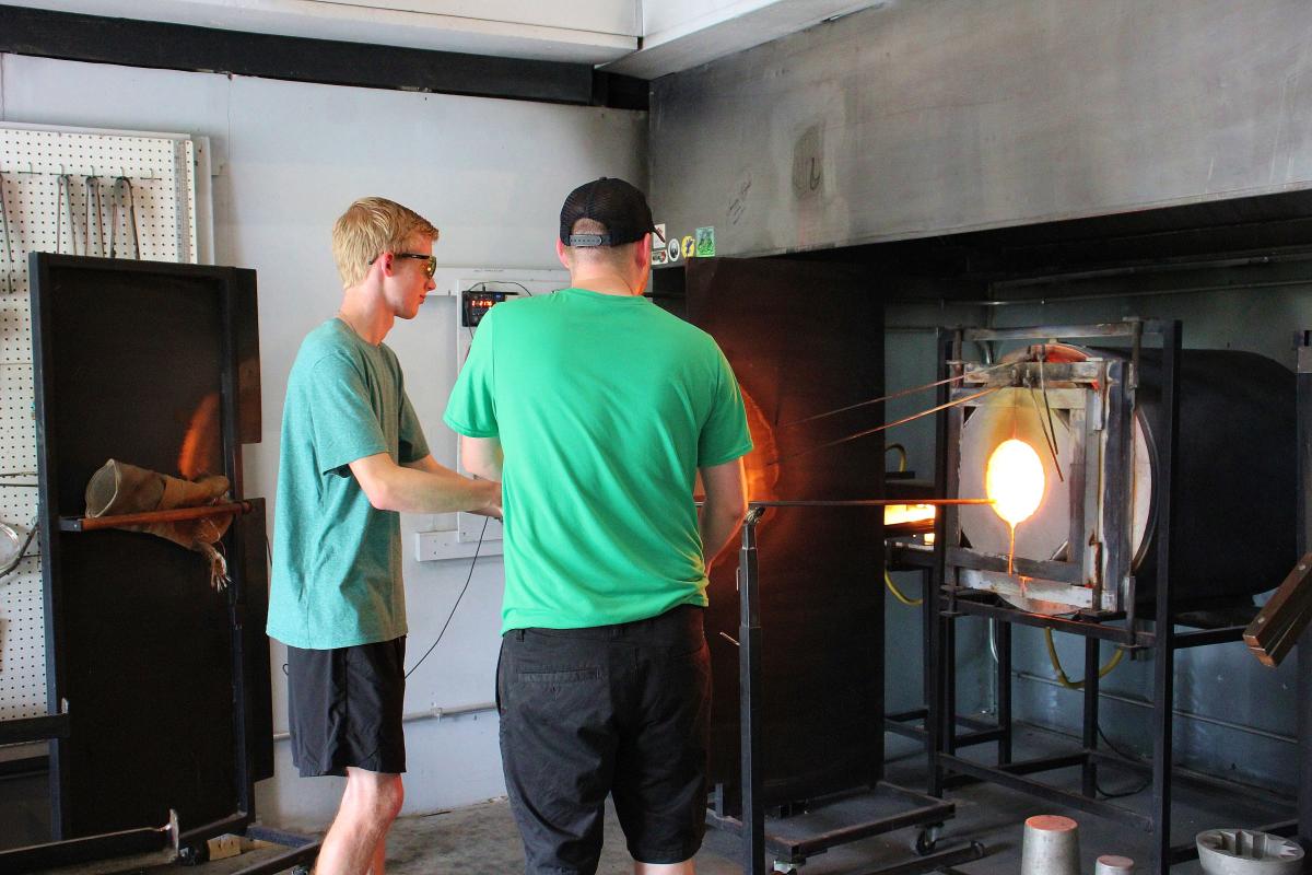 Hot Shop Valpo