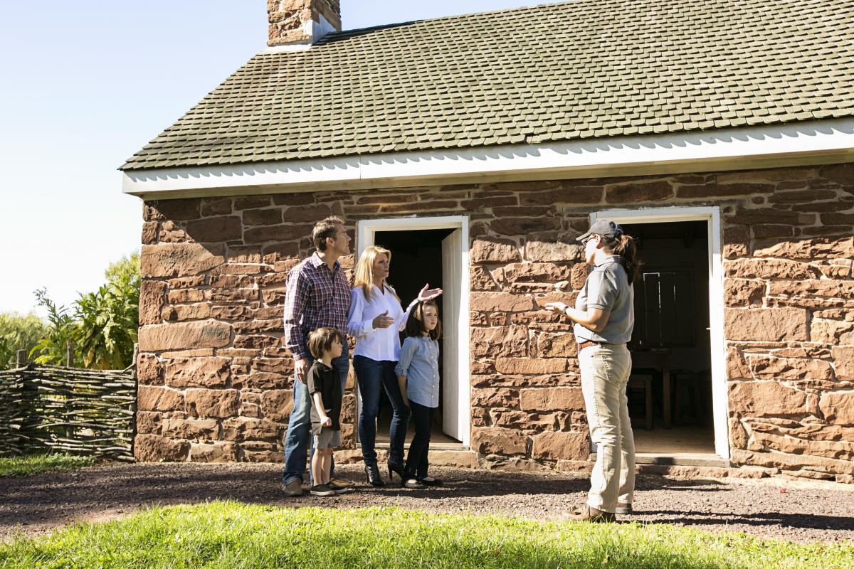 Family participating in the Ben Lomond Slave Quarters Tour