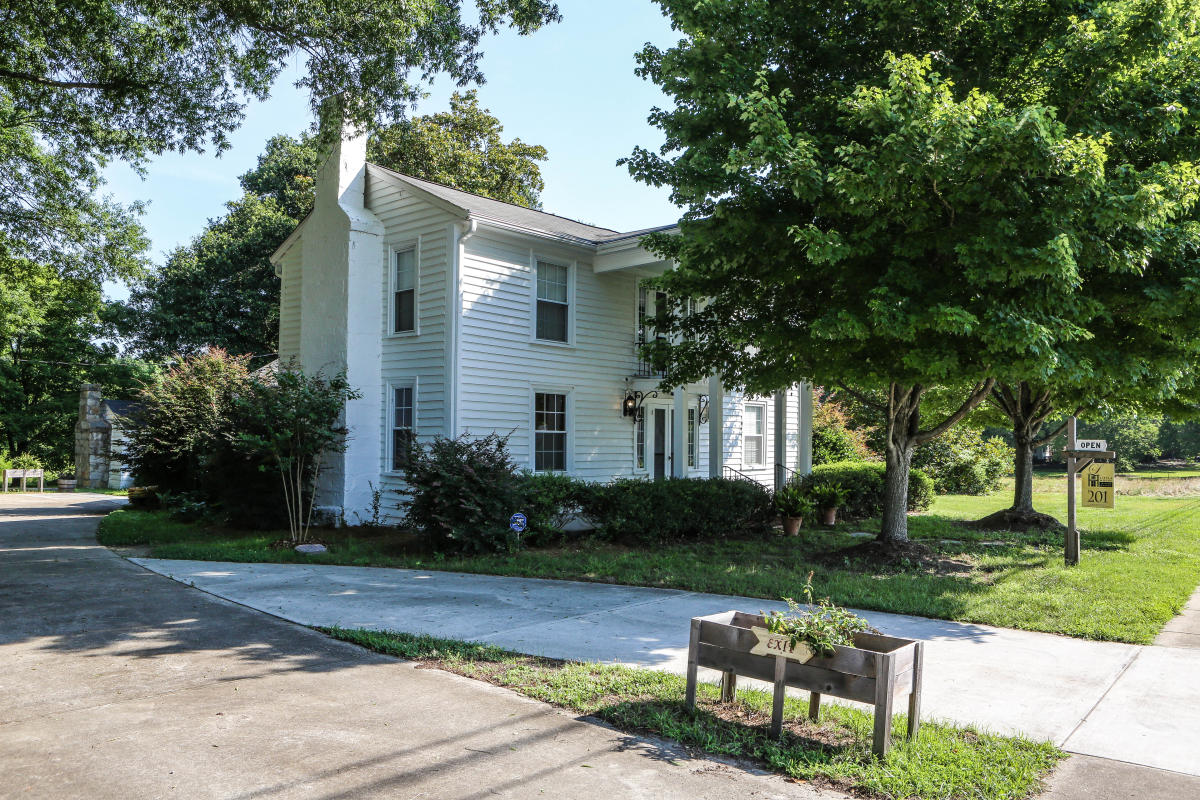 Little House Museum and Gallery