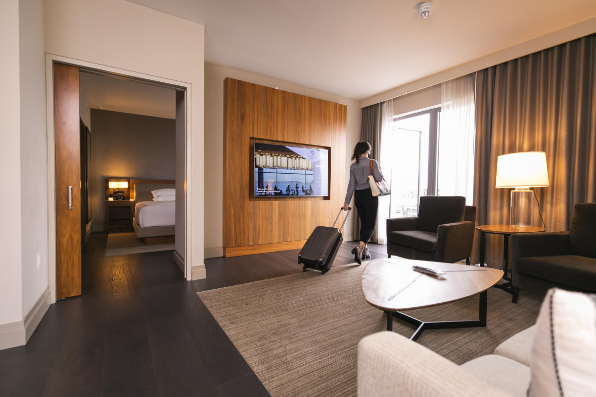 Hotel Guest