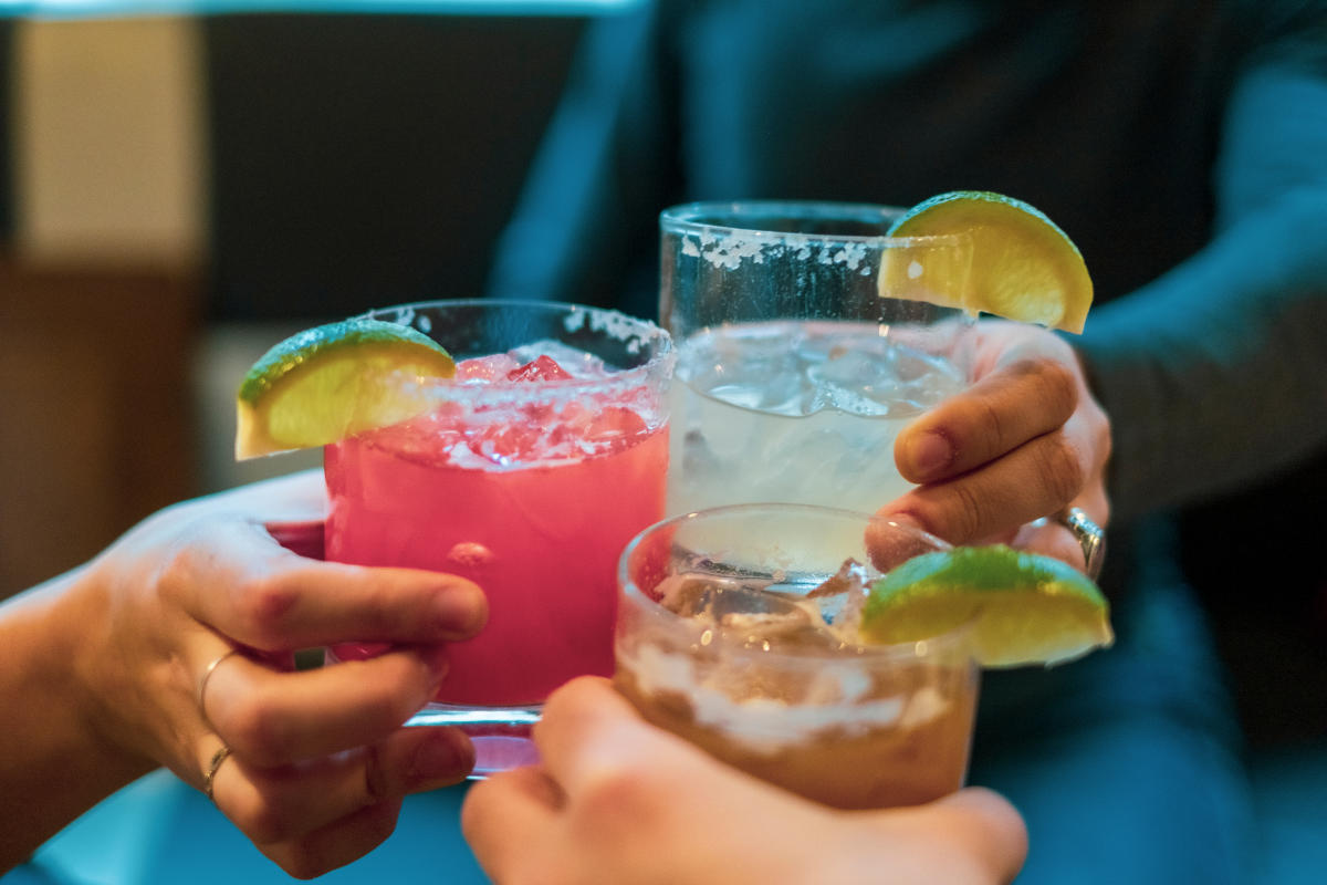 margaritas clinking