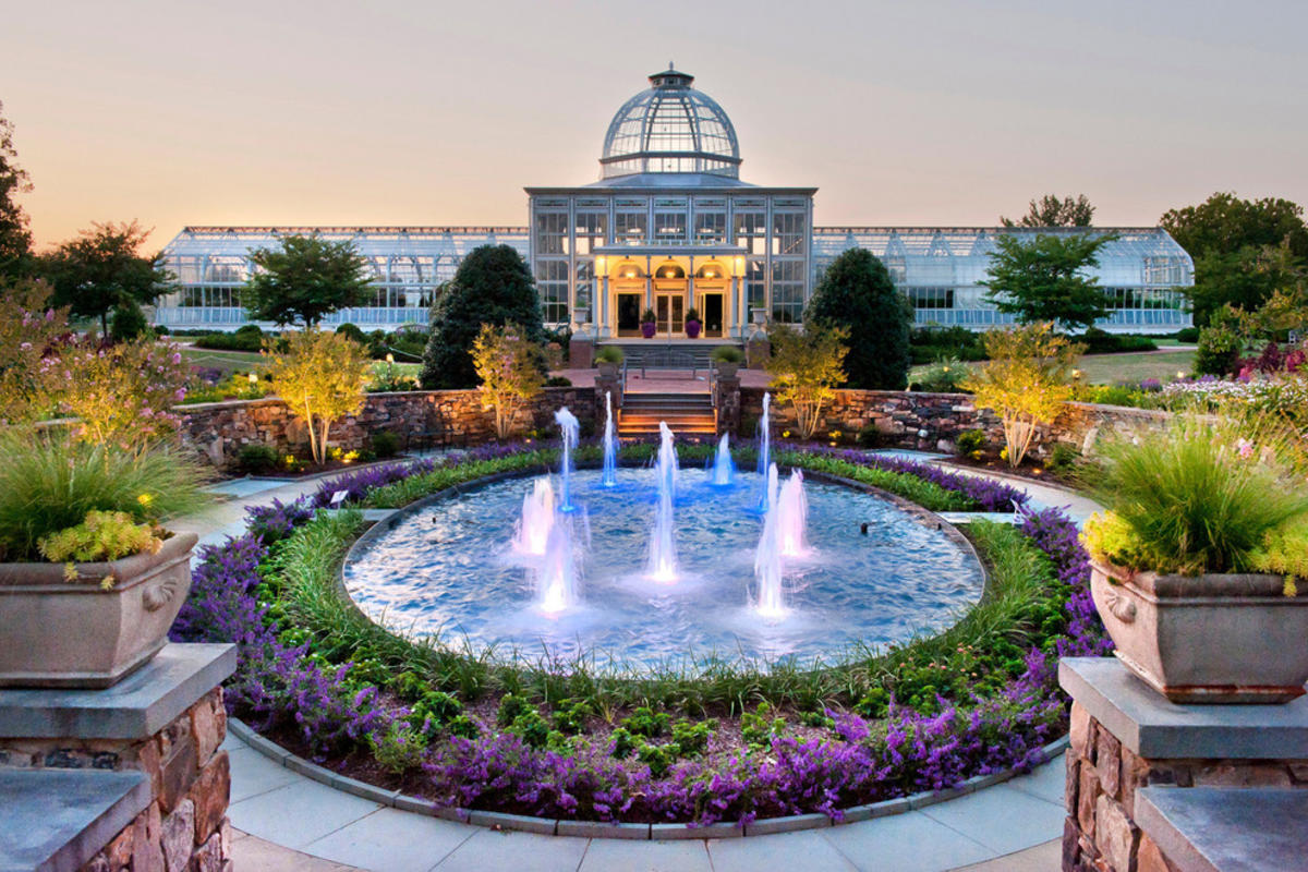 Conservatory-at-Lewis-Ginter-Botanical-Garden-photo-by-Don-Williamson-2_54_990x660_201404251704