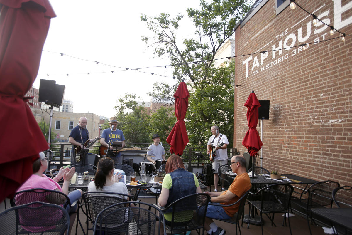 Enjoy The Tap House rooftop patio in Rochester, MN