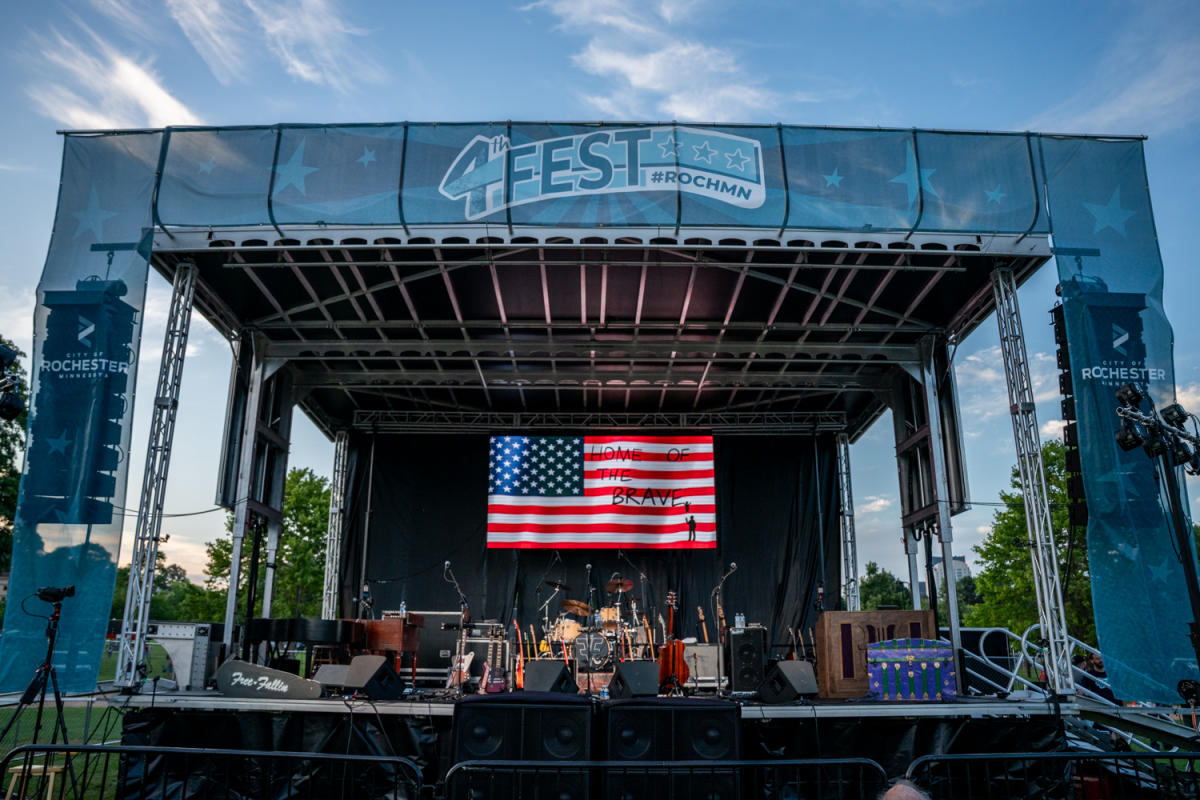4th fest stage