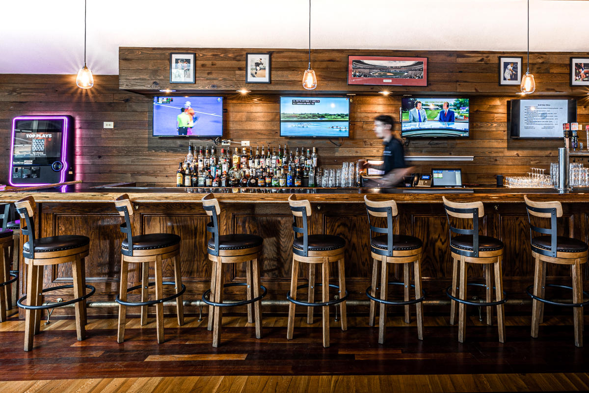 legends bar