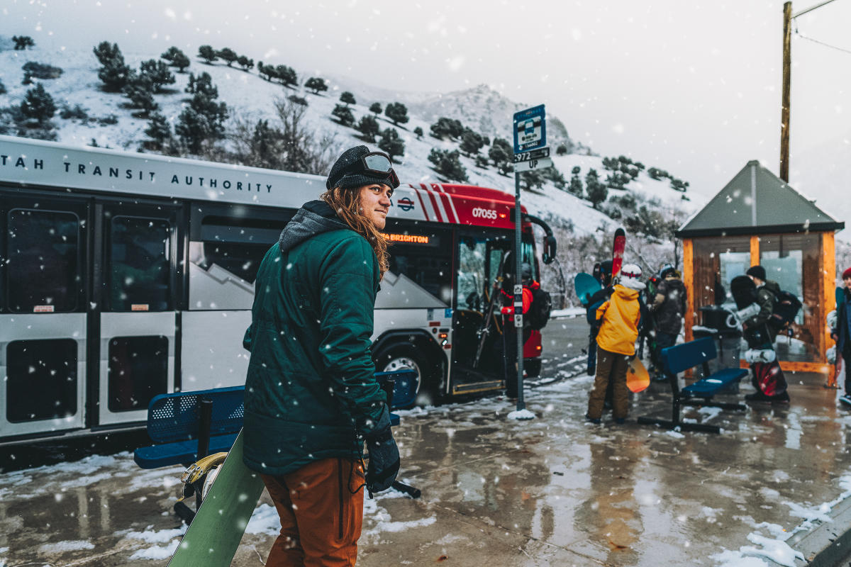 Do good for the environment and hitch a ride on a UTA Ski Bus