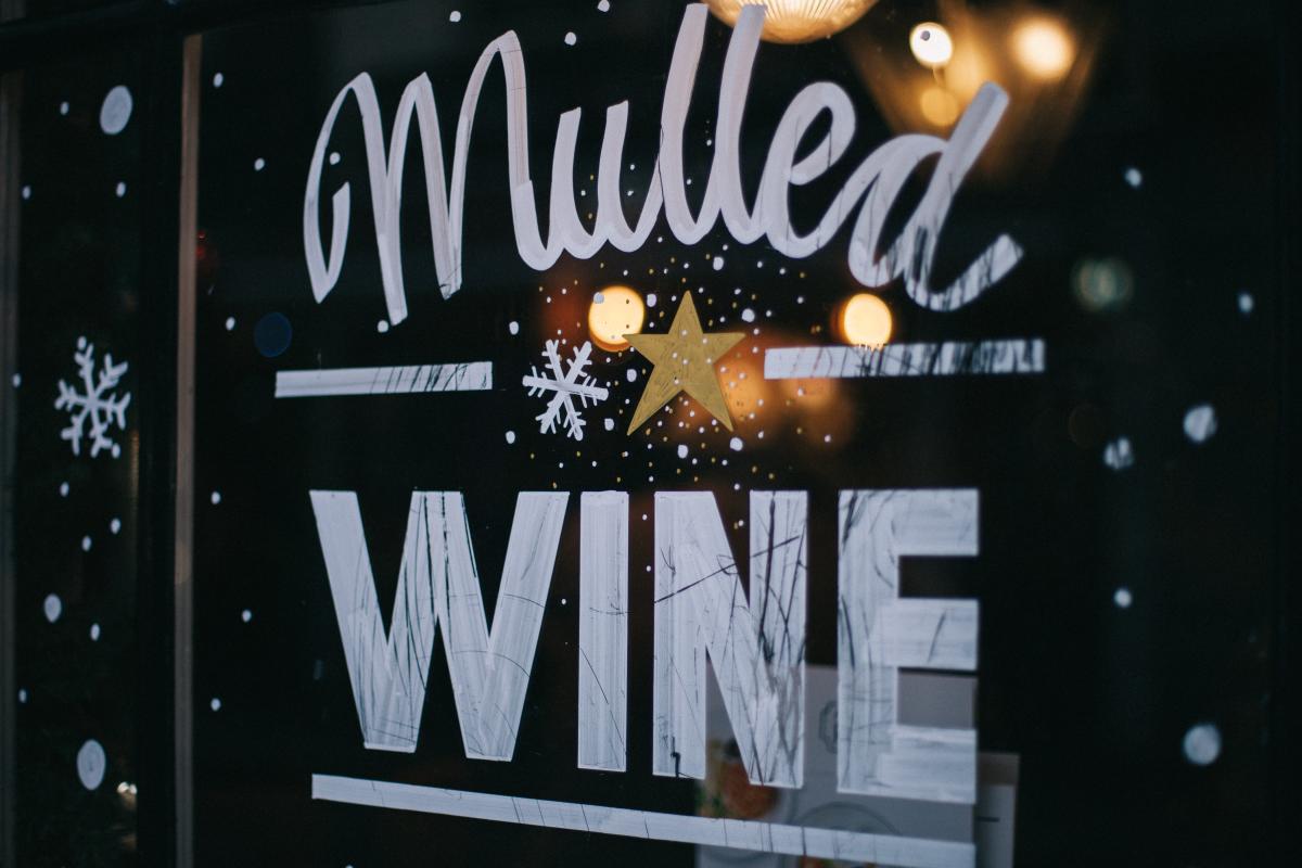 Mulled wine window art in winter | Stock Image - DTN Blog