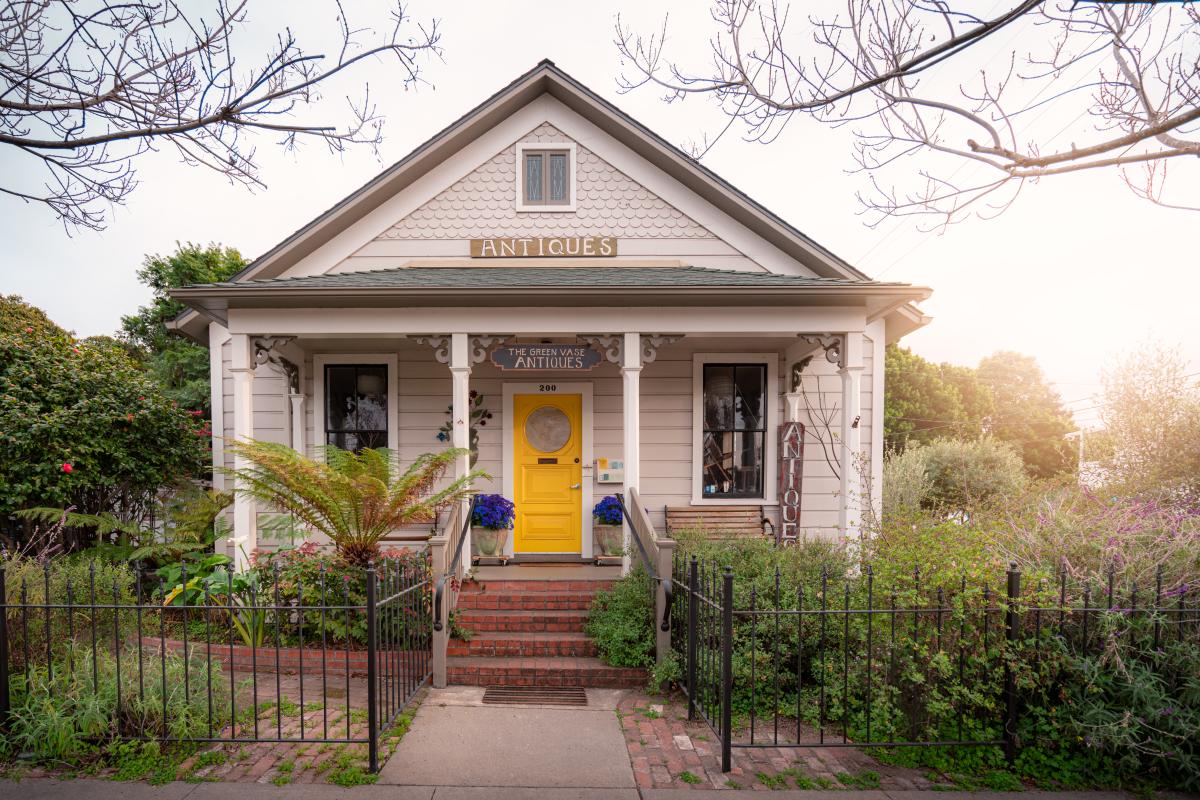 Antique shop in Arroyo Grande