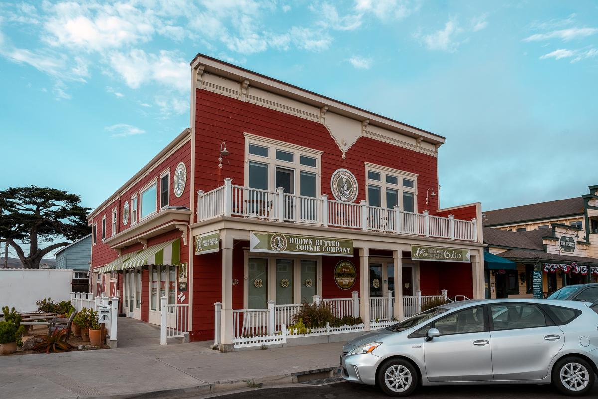 Outside of Brown Butter Cookie Company in Cayucos