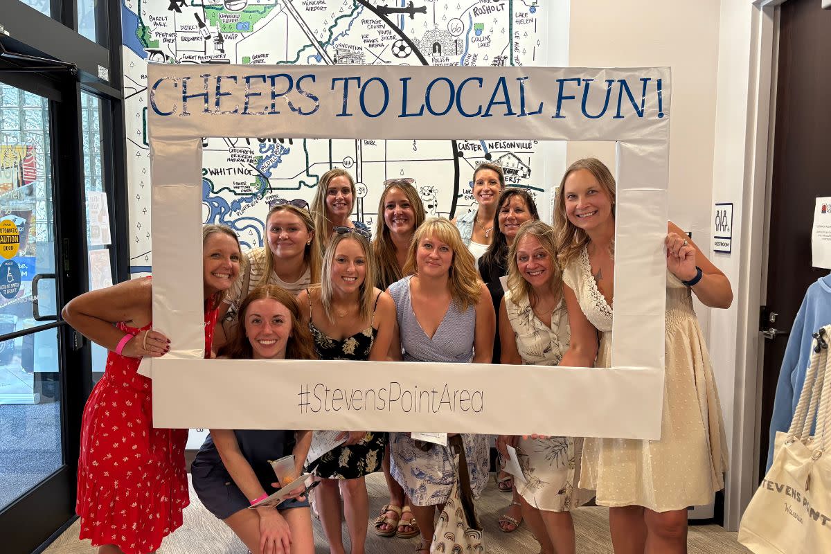 Local tourism women posing
