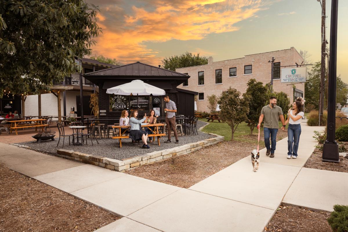 Pickwick & Cherry Rountree Neighborhood