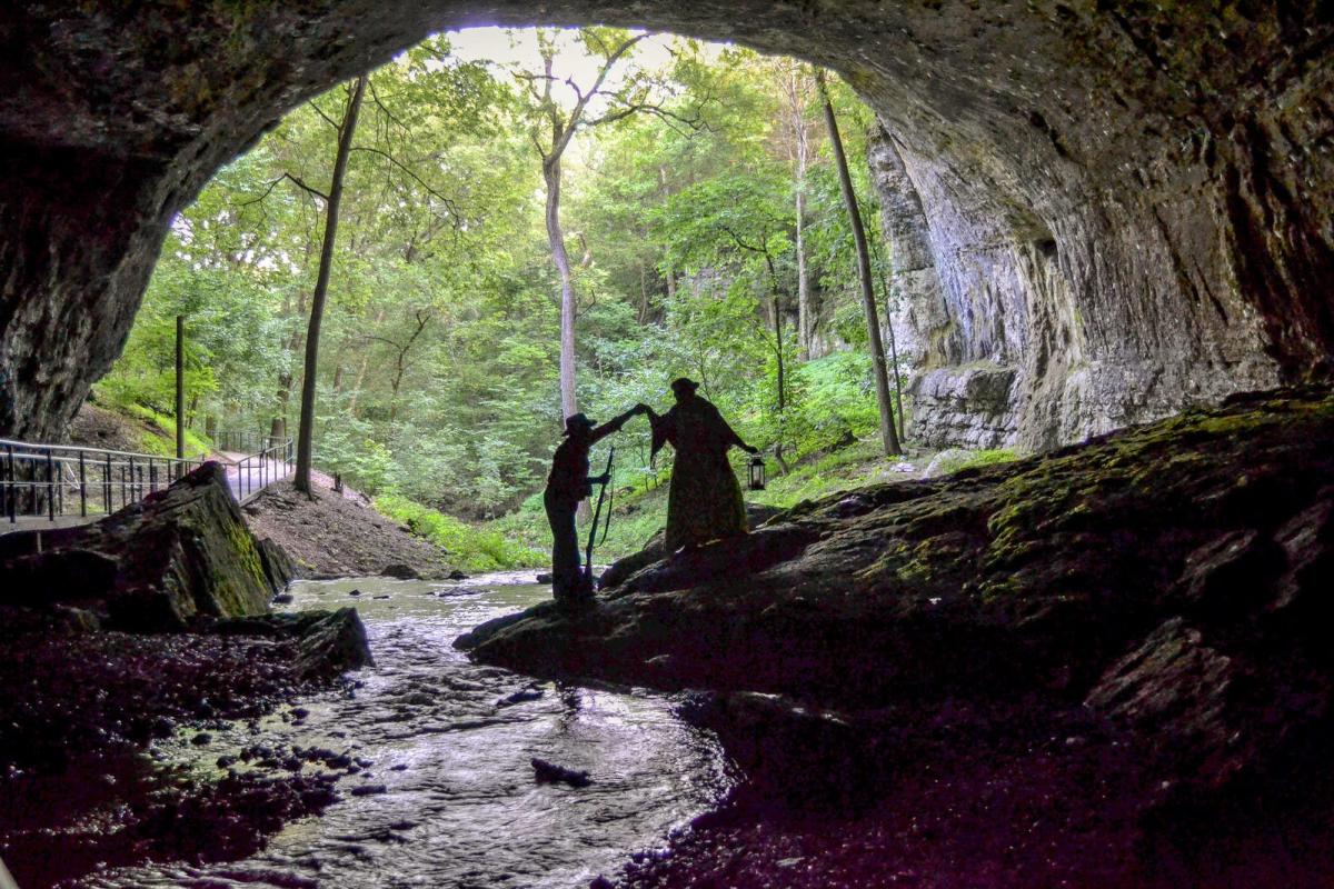 Smallin Civil War Cave in Ozark, Missouri