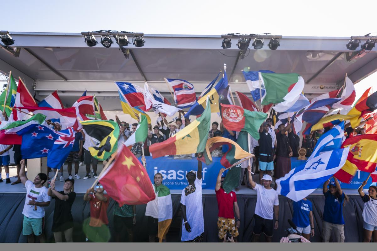 ISA World Surfing Games 2022 flags