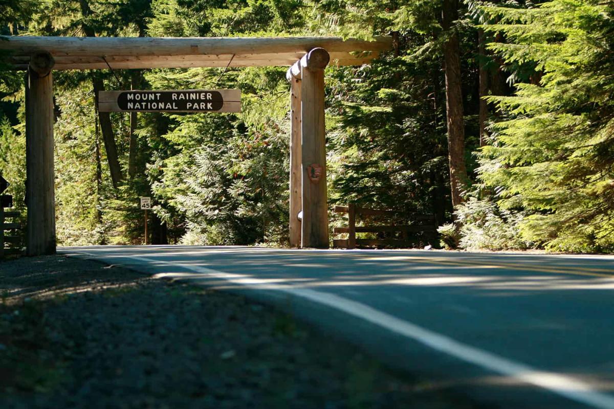 Entrance to Mt Rainier via Circle Mt Rainier Drive