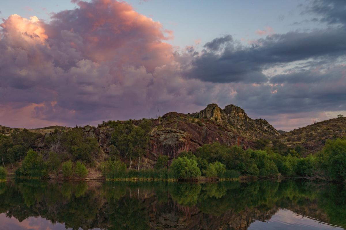 Pena Blanca Lake