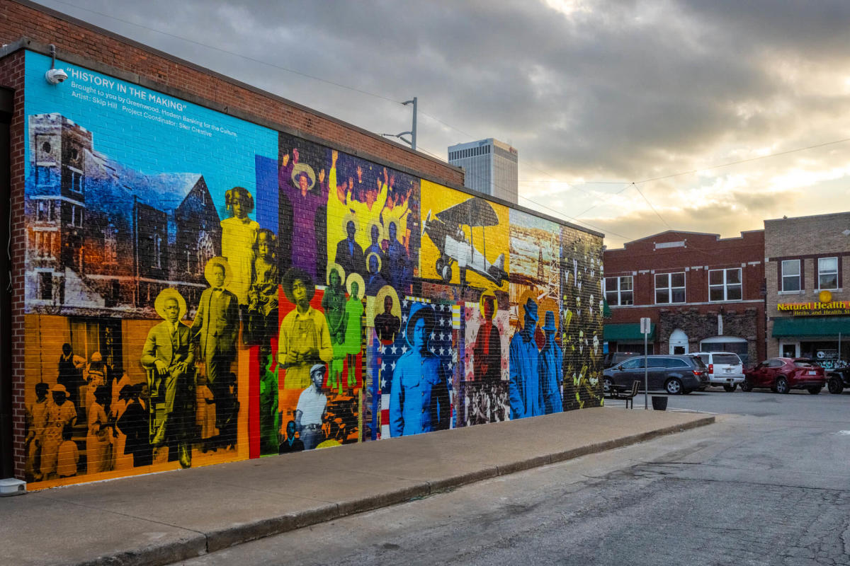 "History in the Making" mural by Skip Hill