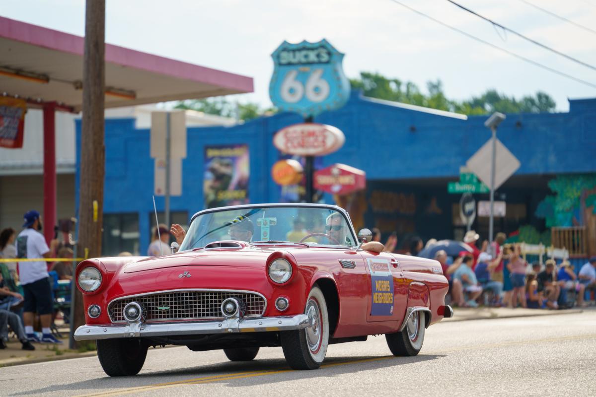 Capital Cruise Red Car