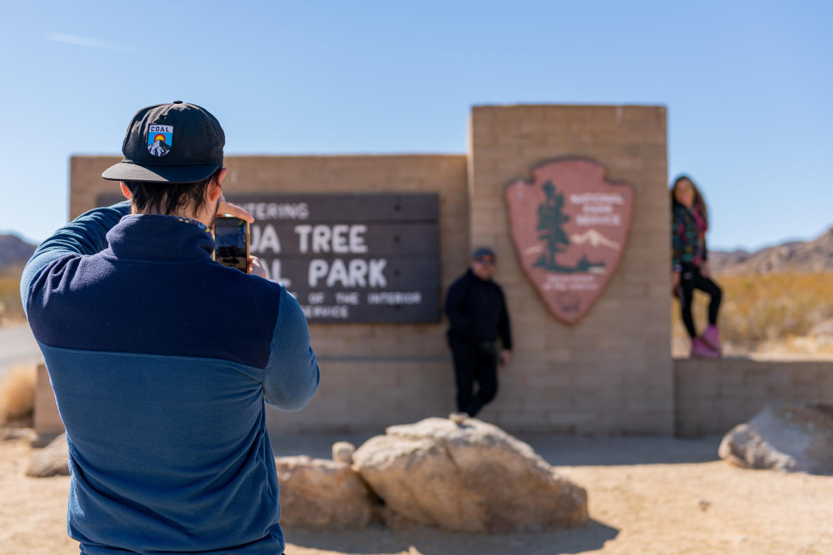 Joshua Tree National Park North Entrance Utah Trail 29 Palms California