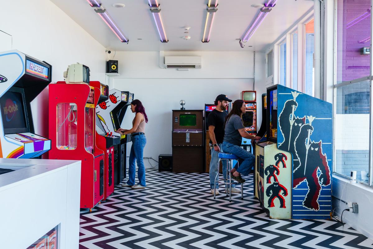 Hi-Orbit Games Retro Arcade Twentynine Palms California