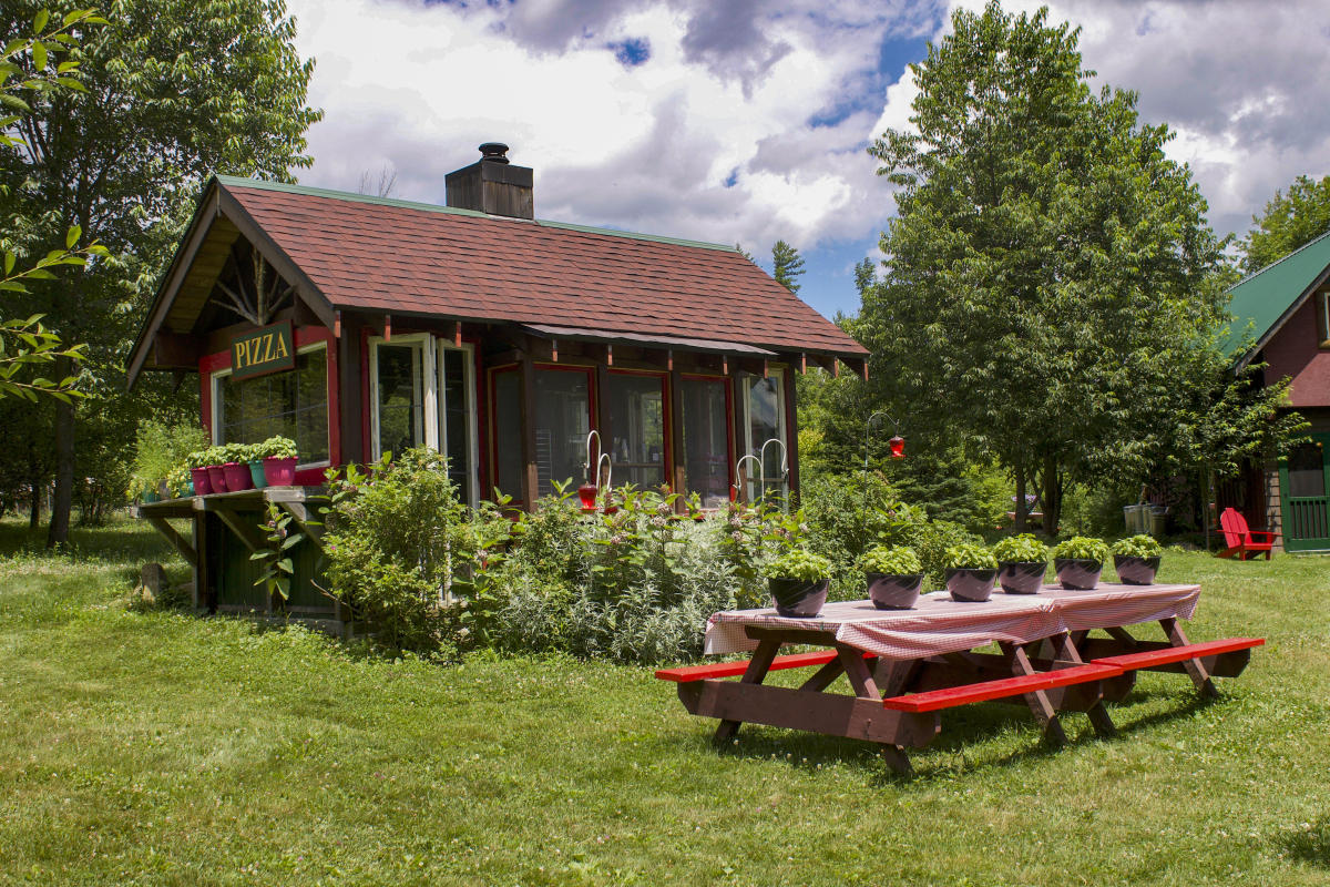 Wood-fired pizza building at North River Hobby Farm