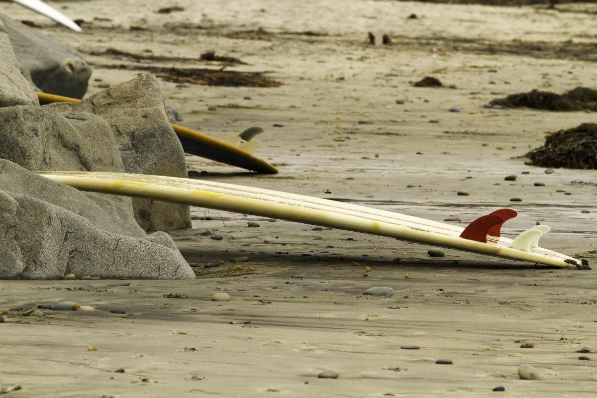 Swami's Beach surf