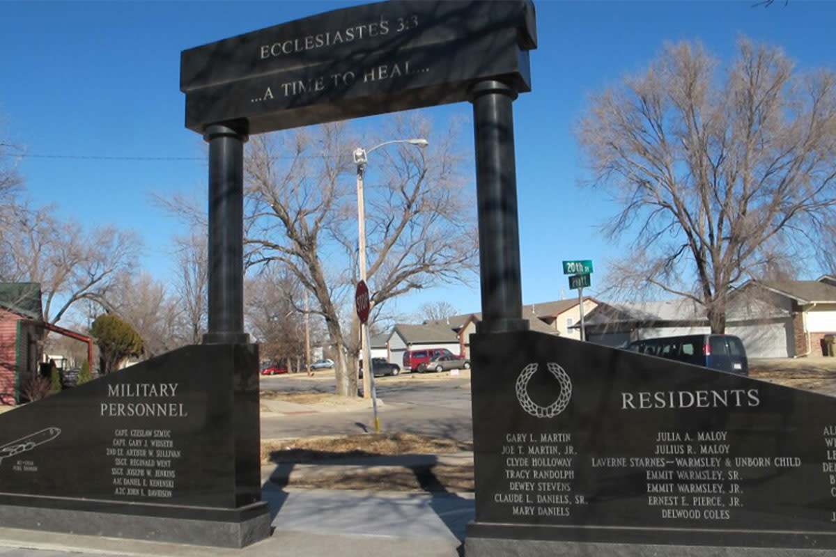 The entrance to Piatt Memorial Park