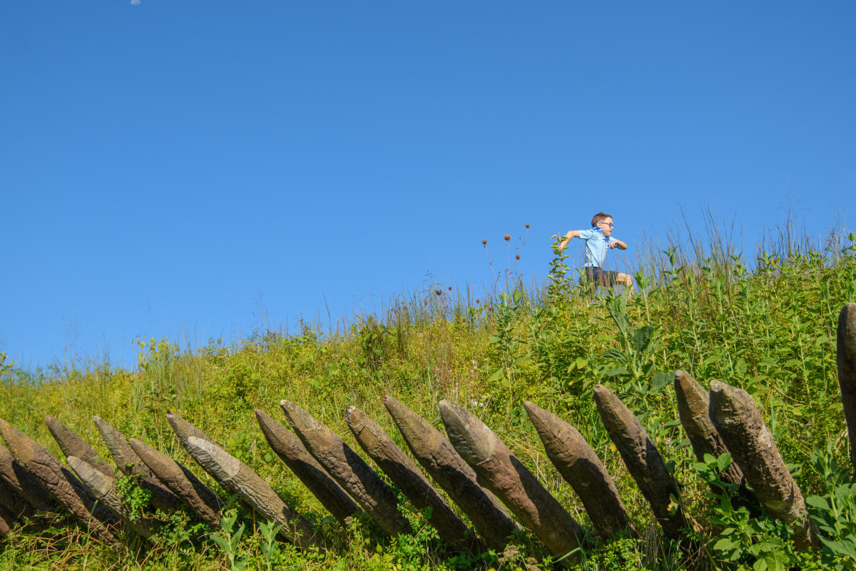 Boy running at the Yorktown Battlefield