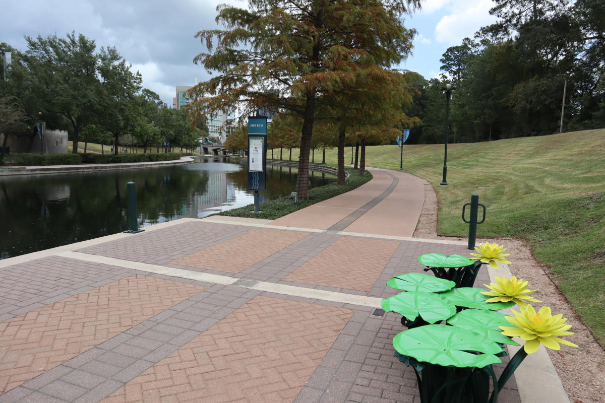 Art Bench - Texas Dawn Water Lily