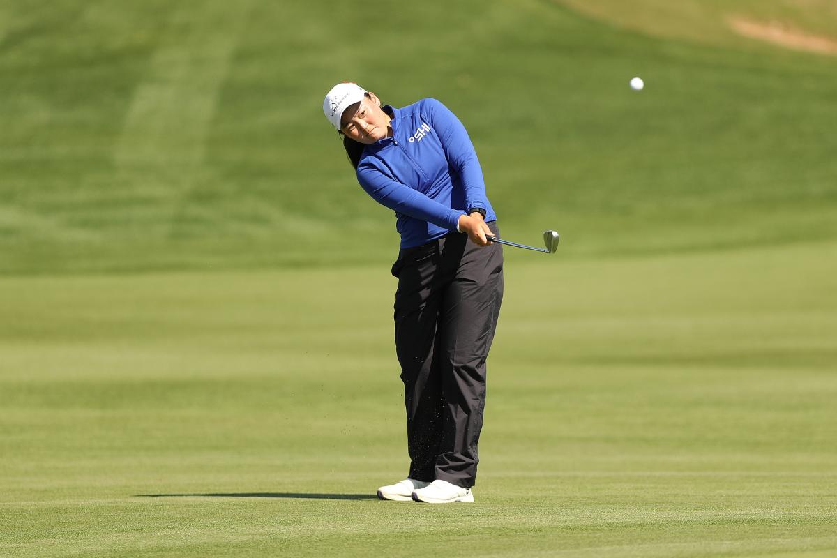 Woman golfing at The Chevron Championship