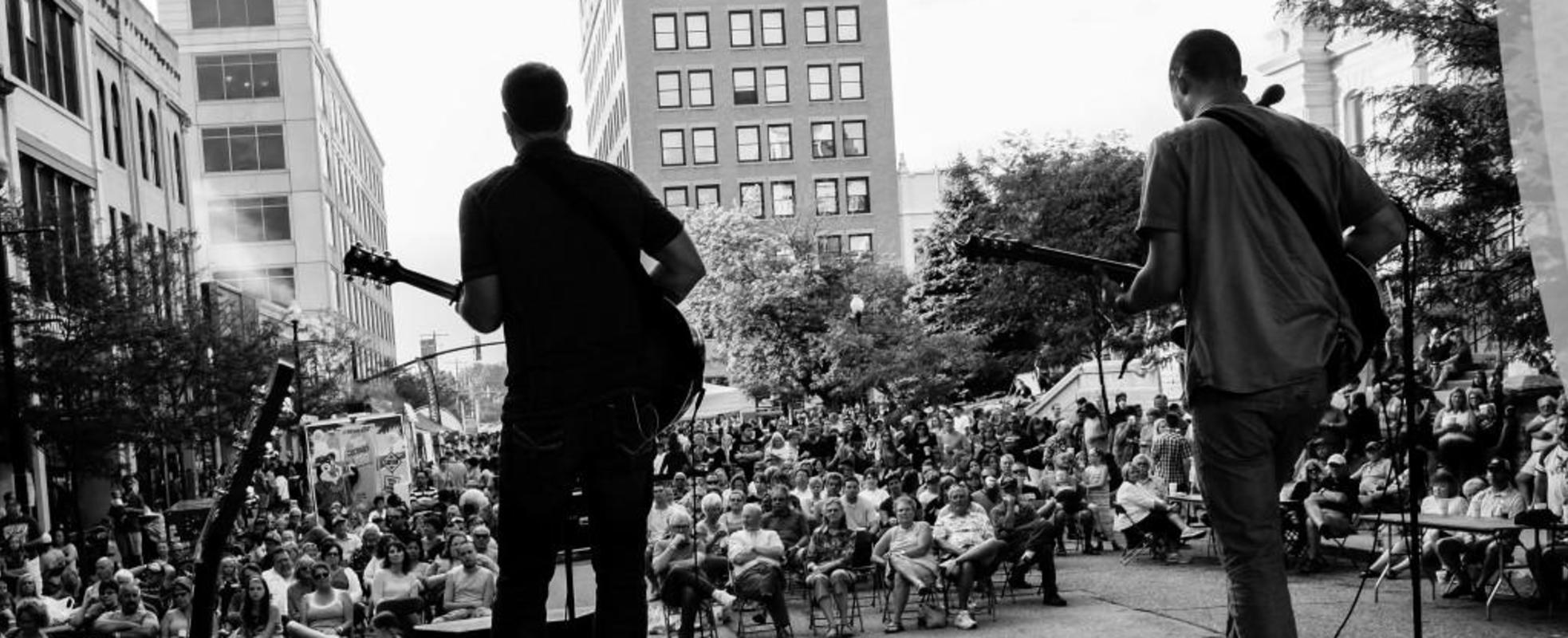 TASTE-of-Tippecanoe-2015-on-stage-1024x682