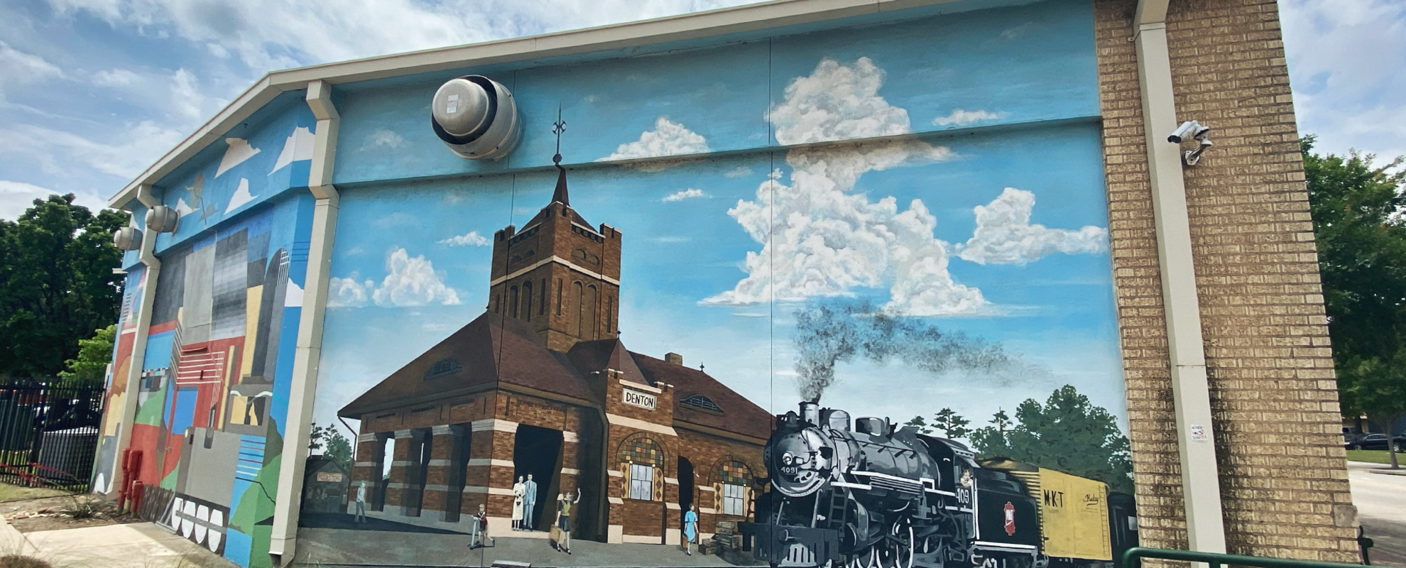 Date Ideas Things To Do In Denton Art Gallery Dining Brewery