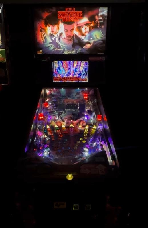 Recbar 812 Stranger Things Pinball Machine