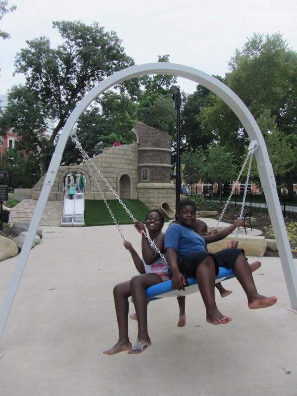Washington Park Playground (photo: Terri Weeks) Washington Park Playground (photo: Terri Weeks)