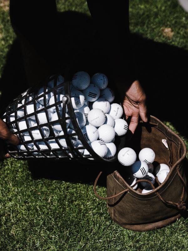 Bucket of golf balls